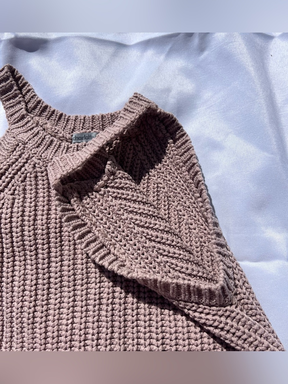 Vintage Y2K Charlotte Russe Crocheted Crop Tank/Sweater - Taupe - Picture 3 of 8